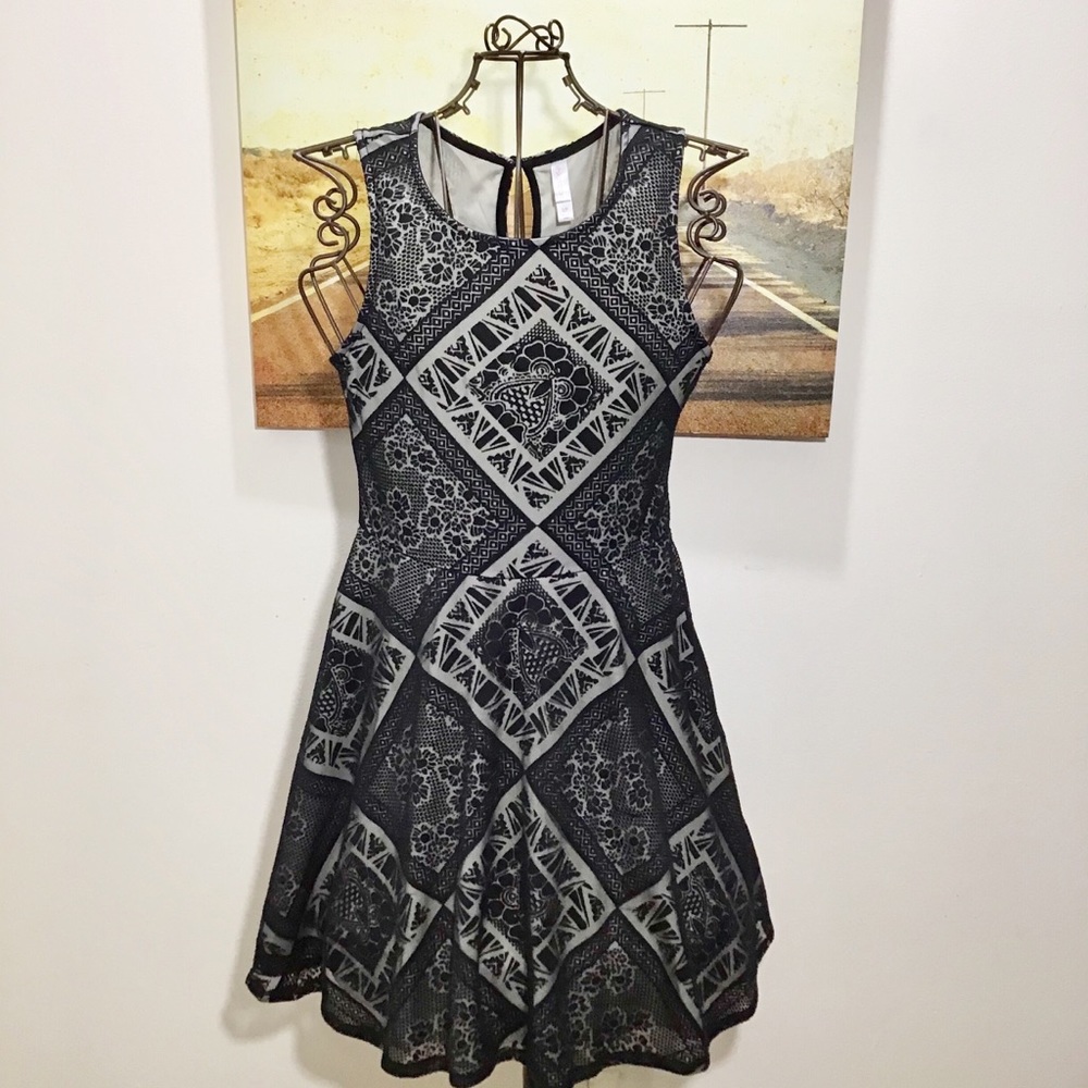 Black Lace Overlay Sleeveless Dress S